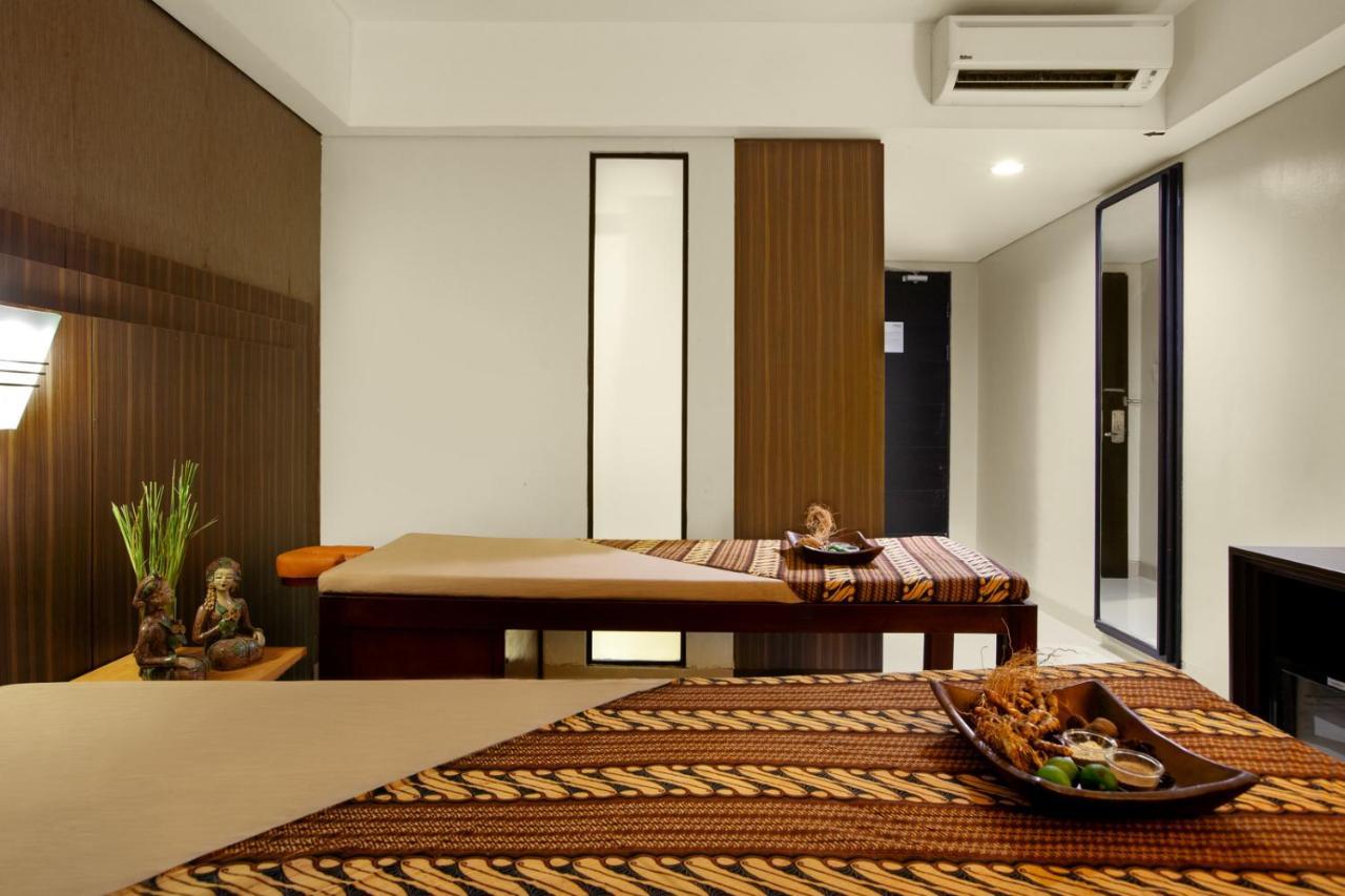 The Alana Hotel & Conference Center Malioboro Yogyakarta By Aston Buitenkant foto